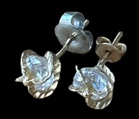 Auktion 347 / Los 1205 <br>Paar Ohrstecker, Gold-585, 1x Schieber Metall, klare Steine,  ohne Metall-Schieber 1,3 gr.