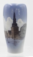Auktion 348 / Los 8043 <br>Vase, Royal Copenhagen, Unterglasurbemalung, H-17cm.