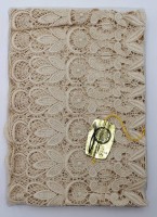 Auktion 348 / Los 13039 <br>Häkel-Deckchen, Echte Plauener Spitze, ca. 104 x 40cm.