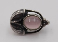 Auktion 348 / Los 1014 <br>Einzelner Ohrclip, Georg Jensen, Sterling, No. 2003, 7,5gr., L-2cm