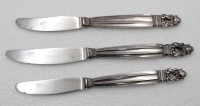 Auktion 348 / Los 11006 <br>3x Messer, Sterlinggriffe, Georg Jensen, Acorn, ca. L-23cm u. 2x 20,5cm