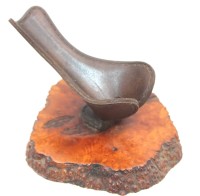 Auktion 348 / Los 15007 <br>Pfeifenhalter, Leder/Wurzelholz, ca. H-7cm D-ca. 10cm