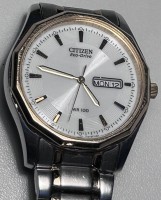 Los 2053 <br>Quartz HAU "Citizen" Eco-Drive, WR 100, Werk l&auml;uft, orig. Stahlband, guter Zustand