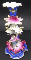 Auktion 364<br>figürlicher Biedermeier Leuchter, Tülle altrissig, Blüten bestossen, H-24 cm, Pressmarke "PE"