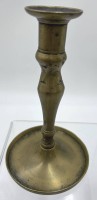 Auktion 350 / Los 15036 <br>Biedermeier Bronze Leuchter, runder Stand., H-16 cm, D-10 cm