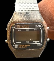 Auktion 350 / Los 2046 <br>Armbanduhr "Time Ton" LCD Quartz, Stahlband