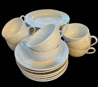 Auktion 363<br>8 Teetassen mit 6 Unterteller, 6 Kuchenteller "KPM" Berlin weiss, Tassenhöhe 5 cm