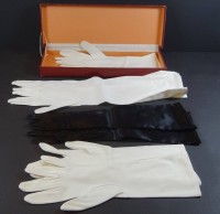 4 Paar Damenhandschuhe in Kasten um 1950-60, alle sehr gut erhalten, meistens Gr. 8