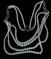 Auktion 371<br>gr. langes mehrreihiges Kunstperlen-Collier
