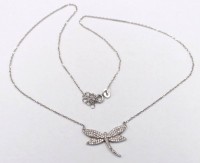 Auktion 351 / Los 1054 <br>925er Silber-Collier, mittig Libelle besetzt mit klaren Steinen, 3gr., L-42cm