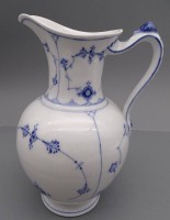 Auktion 351 / Los 8007 <br>Schokoladenkanne "Royal Copenhagen" Musselmalet, H-22 cm