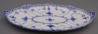 Auktion 351 / Los 8009 <br>ovale Platte "Royal Copenhagen" Vollspitze, 25x12 cm
