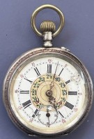 Auktion 366<br>mechan. HTU, Werk l&auml;uft, D-4,5 cm, Ziffernblatt besch&auml;digt