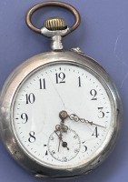 Auktion 351 / Los 2067 <br>mechan HTU in Silbergehäuse-800-, Werk läuft, D-5 cm, Zifferblatt Haarrissig