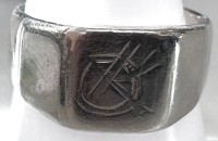 Auktion 371<br>kl. Herren-Silberring mit Initialien, RG 58