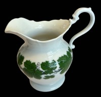 Auktion 364<br>gr. Sahnekännchen "Meissen" Weinlaub, H-12 cm, 1.Wahl