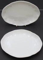 Auktion 352 / Los 8060 <br>2x ovale Schalen, KPM Berlin, Weißporzellan, je 25 x 20cm