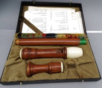 Auktion 352 / Los 16054 <br>Moeck Rottenburgh Alt Blockflöte 439 in Palisander in orig. Etui mit Papieren