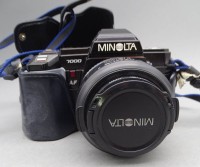 Auktion 352 / Los 16056 <br>Minolta  Spiegelreflex-Kamera 7000 mit Objektiv in Tasche