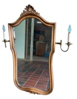 Auktion 357 / Los 14003 <br>gr. Chippendale Wandspiegel mit 2 elektr. Lampen, 180x60 cm plus verstellbare Lampen