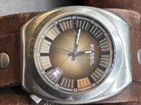 Auktion 371<br>Fossil Quartz HAU mit breiten Leder-Manchettenband, leichte Tragespuren, Werk nicht gepr&uuml;ft, D-4 cm