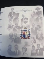 Auktion 369<br>orig. Ordner "Monarchien Europas" mit Numisbriefen, grosse versilberte Medaillen, 20 St&uuml;ck mit Beschreibungen