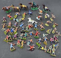 Auktion 353 / Los 12051 <br>55 div. Krieger Figuren "Elastolin" h-ca. 5 bis 10 cm