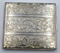 Auktion 354 / Los 11008 <br>Zigaretten-Etui, Hoka, versilbert, ca. 8,5 x 8cm