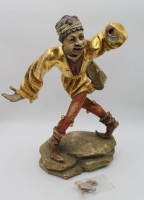Auktion 366<br>grosser Moriskentänzer, Otto Kostner, leider Hand beschädigt sowie div. kl. Beschädigungen, ca. H-55cm.