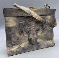Auktion 354 / Los 13038 <br>vintage Kroko-Handtasche, Altersspuren, 21x24 cm
