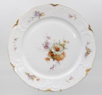 Auktion 364<br>gr. runde Platte, frühes Rosenthal Sanssouci, Goldzier und aufwendiges Blumendekor, um 1900, ca. H-3,5cm D-35cm