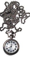 Auktion 356 / Los 2015 <br>Damen Umhängeuhr "Formatic" an langer Silberkette-835-, Werk läuft