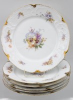 Auktion 356 / Los 8029 <br>6x flache Teller, frühes Rosenthal Sanssouci, Goldzier und aufwendige Blumenbemalung, um 1900, ca. D-25cm