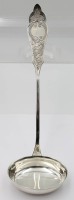 Auktion 356 / Los 11034 <br>Suppenkelle, Robbe &amp; Berking, Friesenmuster, 90er Auflage, vero Punktgravur "M.O", L-32cm