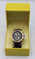 Auktion 356 / Los 2045 <br>Herren-Armbanduhr, Invicta, Quartz, Werk läuft, gute Erhaltung, orig. Box, D-5,1cm