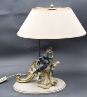Auktion 356 / Los 16027 <br>ovale Tischlampe mit Putto, H-45 cm, feuervergoldet