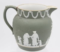 Auktion 356 / Los 9058 <br>Milchkrug "Wedgwood" Jasper Ware, grün/weiss, H-14,5 cm, Gebrauchsspuren