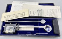 Los 16054 <br>Kompensations-Polarplanimeter min orig. Kasten mit Beschreibung etc., 29x9 cm, H-5,5 cm