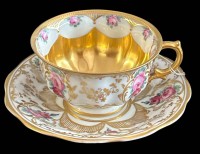 Auktion 357 / Los 8014 <br>Kaffeetasse mit U.T., Rosendekor mit Gold "Fürstenberg" um 1920