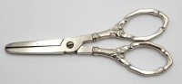 Auktion 357 / Los 11030 <br>Traubenschere, 830er Silber-Griff, L-12cm
