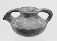 Auktion 357 / Los 15029 <br>Tongefäss, wohl Museumsreplik, Herkunft ?, H-8,5cm