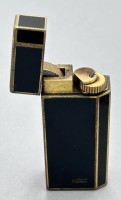 Auktion 357 / Los 16011 <br>Gasfeuerzeug "Must de Cartier" Schwarzlack, Funktion nicht geprüft