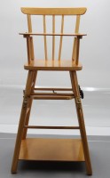 Auktion 361 / Los 12040 <br>Puppen-Hochstuhl, klappbar, wohl 50/60er Jahre, ca. H-57cm