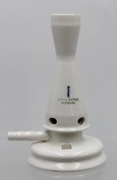 Auktion 357 / Los 16039 <br>Labor-Brenner, KPM Berlin, Weißporzellan, H-16,5cm