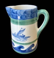 Auktion 358 / Los 9005 <br>gr. Krug mit6 Fischerbooten "Villeroy&amp;Boch" Portugal, H-21,5 cm