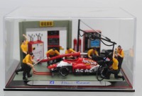 Auktion 358 / Los 12010 <br>Hongwell Mini-Rama, Formel 1 Szene,  Display, H-9cm B-15cm