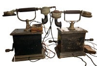 Auktion 358 / Los 16020 <br>2 Kurebeltelefone um 1920, undeutl. gemarkt, Alters und Gebrauchsspuren, H-30 cm, 31 cmx13 cm