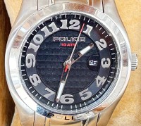 Auktion 358 / Los 2030 <br>Quartz HAU "Police" Nr. 12174J, orig. Stahlband, gut erhalten, Werk läuft, D-4,5 cm