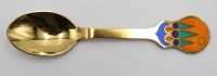 Auktion 358 / Los 11009 <br>Jahreslöffel, JUL 1979, A.Michelsen, Sterling vergoldet, Design Lars Akirke, 46,9gr., L-16,5cm