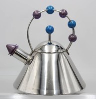 Auktion 358 / Los 15045 <br>Design-Wasserkessel, ungemarkt, ca. H-23cm